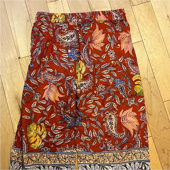 Anthropologie Sonrisa Paisley Pants Floral Red
Rouge Pattern Pull on small - Picture 10 of 10